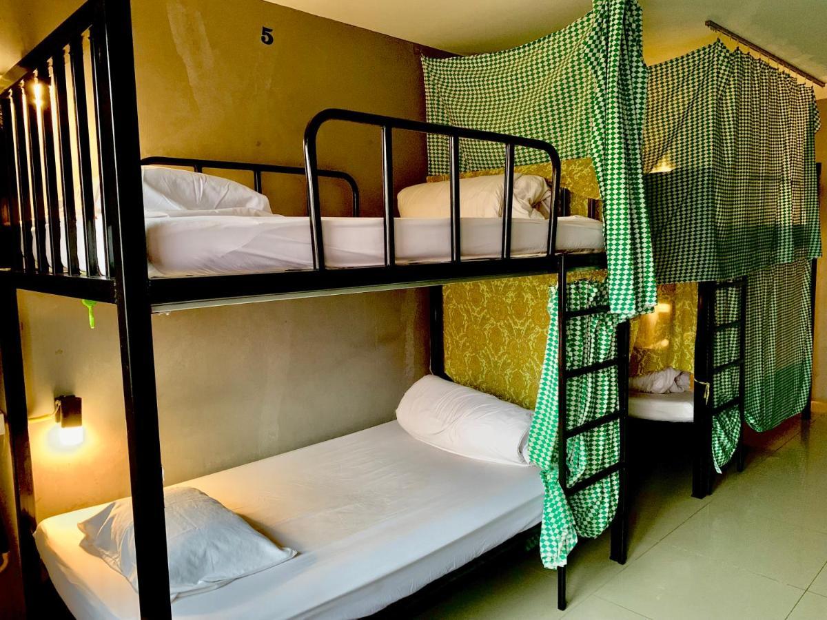 Doze Hostel Chiang Mai Exterior photo